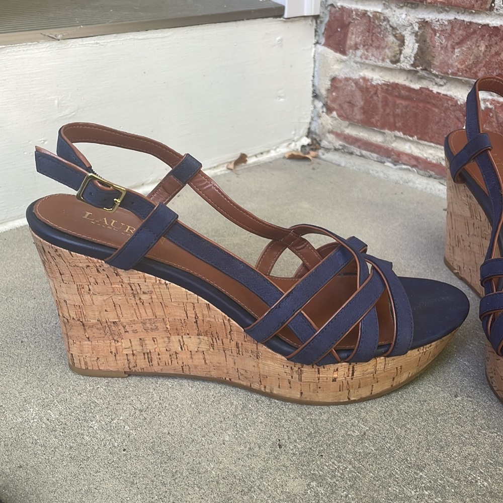 Blue Ralph Lauren wedge sandals. - Picture 4 of 9